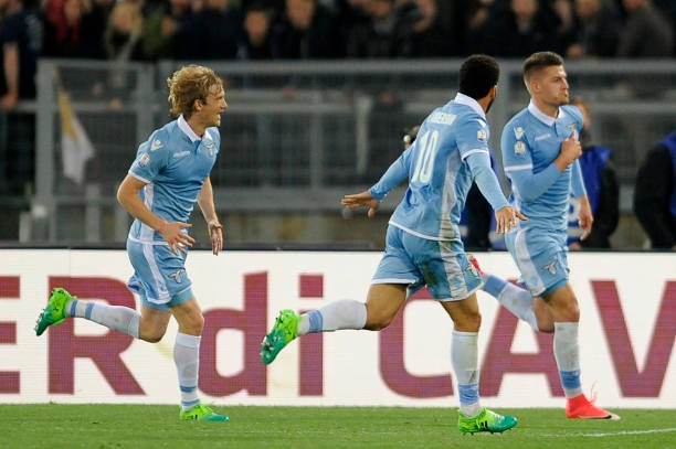 他如同一个 他如同一个