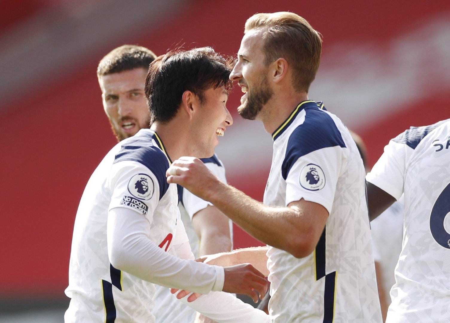 他的发言引 他的发言引